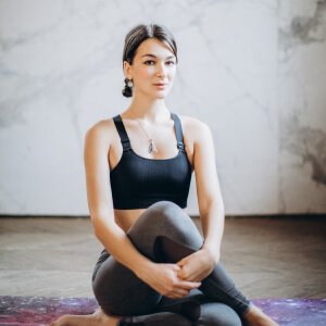 yoga studio instructor 4